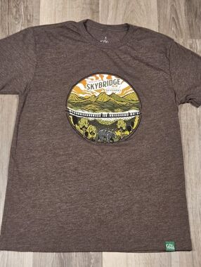Skybridge Gatlinburg Tennessee T-shirt Medium